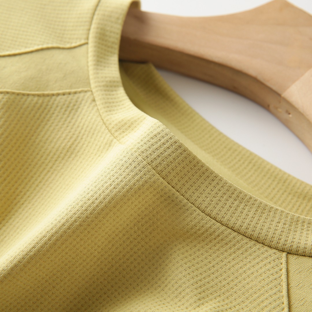 ユニセックス ハイストレッチ 通気性のある長袖 T シャツ  - Summer Clothing Long Sleeve のレビューと価格
